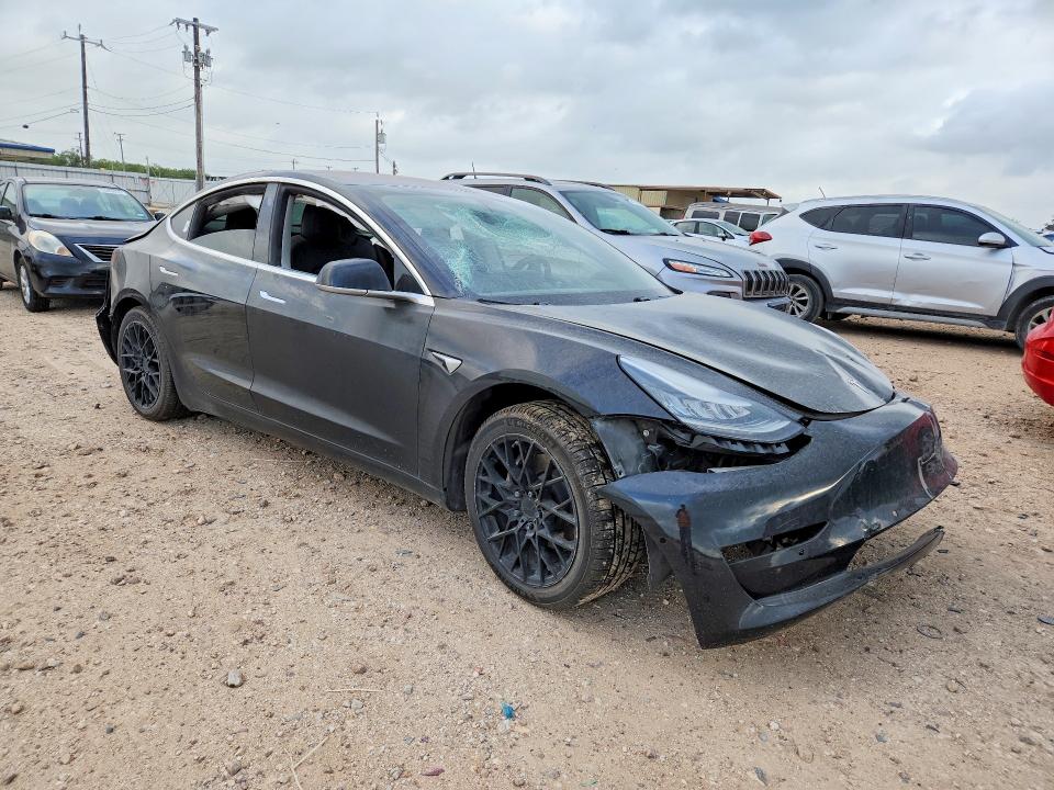 Продажа на аукционе авто 2018 Tesla Mdl 3 4d, vin: 5YJ3E1EB7JF127412, номер лота: 54052746