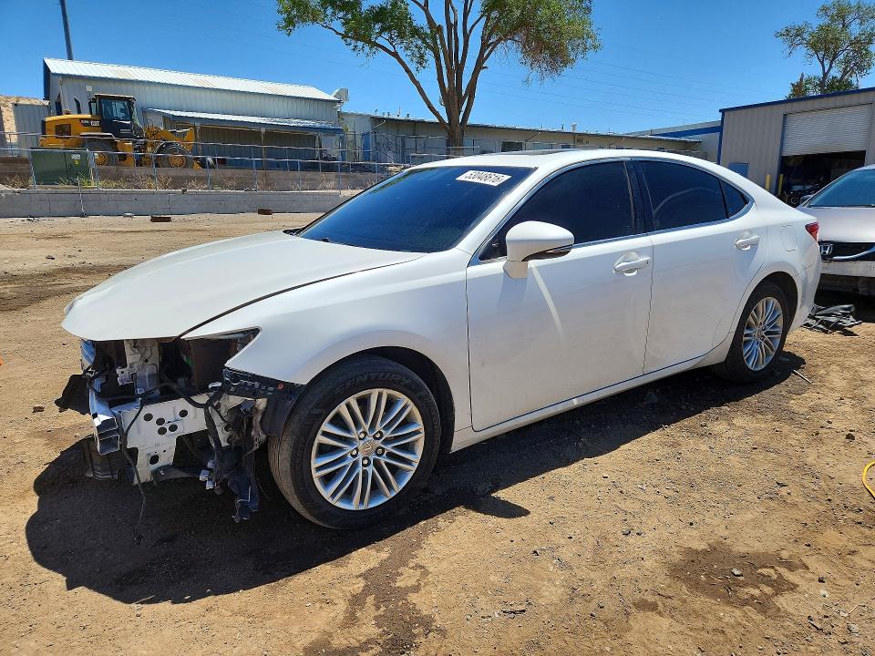53048616 :رقم المزاد ، JTHBK1GG4F2201861 vin ، 2015 Lexus Es مزاد بيع