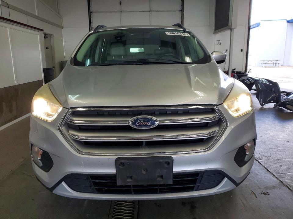 Продажа на аукционе авто 2017 Ford Escape, vin: 1FMCU9G9XHUE30452, номер лота: 55020416