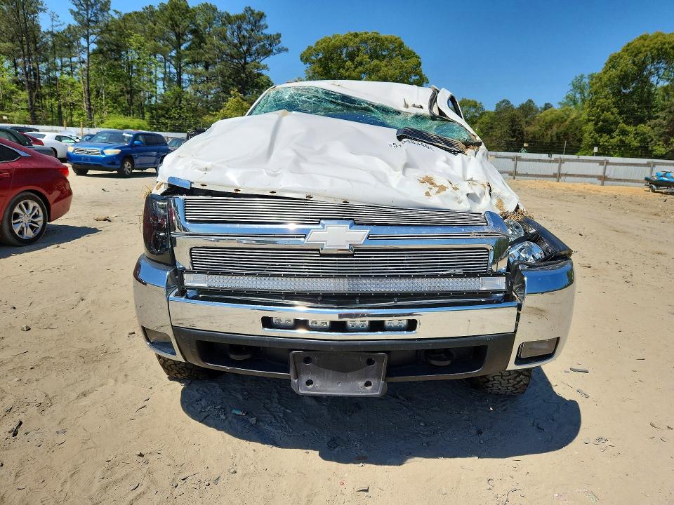 51548346 :رقم المزاد ، 1GCHK23668F140779 vin ، 2008 Chevrolet Silverado مزاد بيع