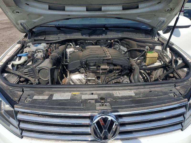 52318746 :رقم المزاد ، WVGEF9BP1FD007460 vin ، 2015 Volkswagen Touareg مزاد بيع