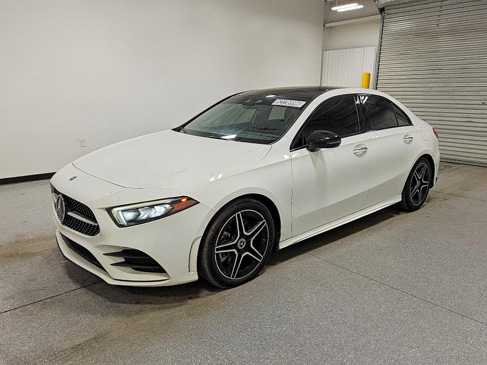 2019 Mercedes-benz A მანქანა იყიდება აუქციონზე, vin: WDD3G4EB8KW005429, აუქციონის ნომერი: 52236996