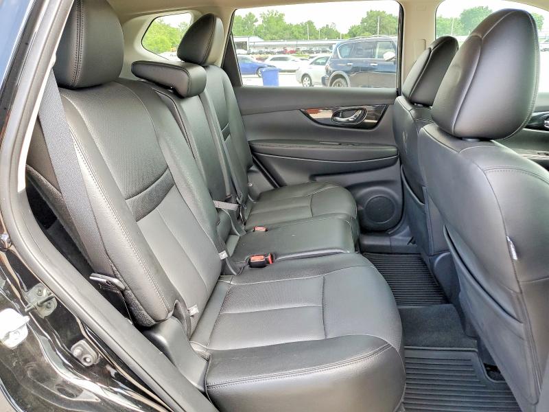 54758446 :رقم المزاد ، 5N1AT2MT5JC760271 vin ، 2018 Nissan Rogue مزاد بيع