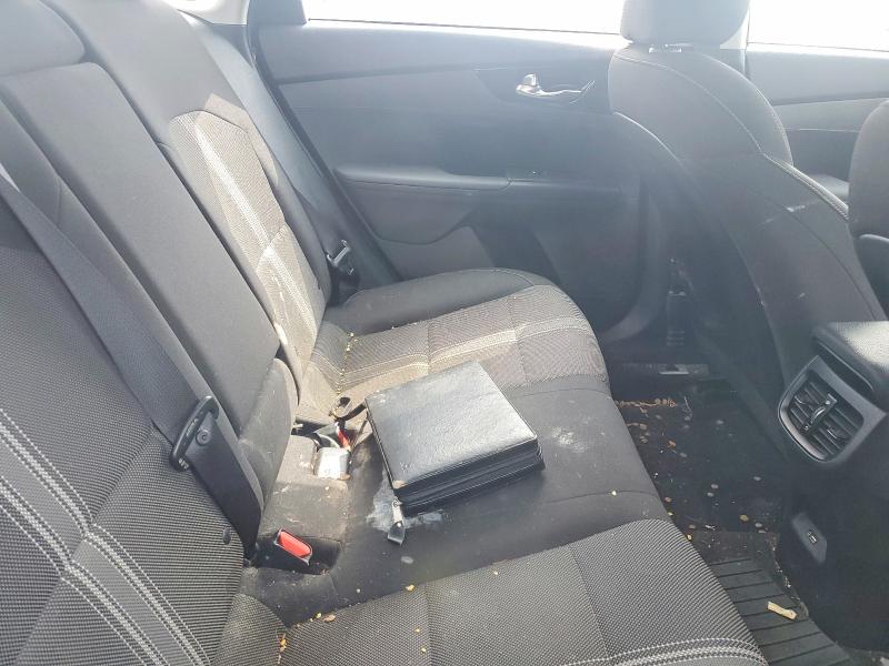 51102096 :رقم المزاد ، 3KPF34ADXNE535989 vin ، 2022 Kia Forte مزاد بيع