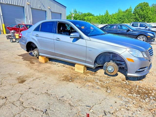 2012 Mercedes-benz E მანქანა იყიდება აუქციონზე, vin: WDDHF5KB4CA544731, აუქციონის ნომერი: 53155876