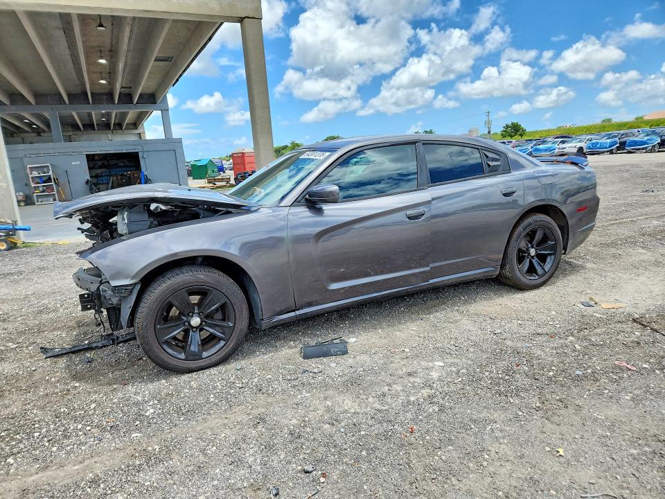 2013 Dodge Charger მანქანა იყიდება აუქციონზე, vin: 2C3CDXBGXDH686297, აუქციონის ნომერი: 54301376