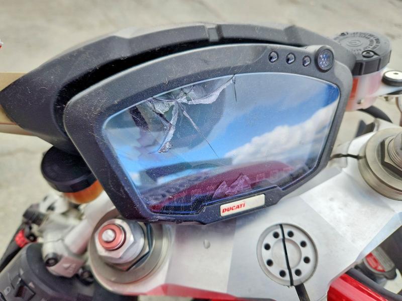 55532996 :رقم المزاد ، ZDM1XBMV1CB021325 vin ، 2012 Ducati Superbike مزاد بيع