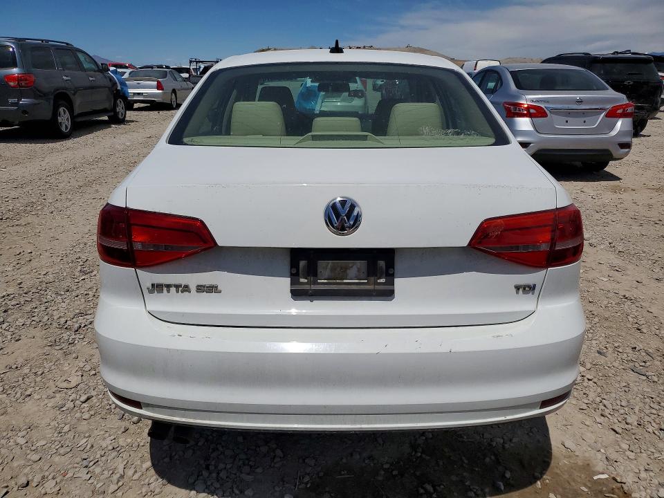 53754376 :رقم المزاد ، 3VWLA7AJ6FM304270 vin ، 2015 Volkswagen Jetta مزاد بيع