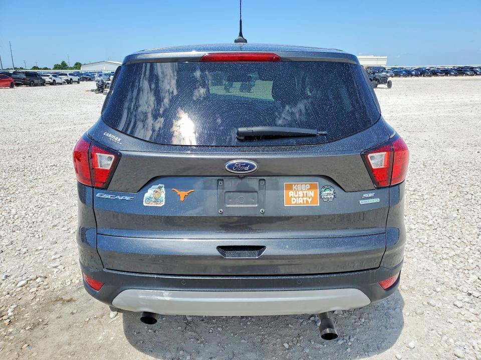 54132466 :رقم المزاد ، 1FMCU0GDXKUB81898 vin ، 2019 Ford Escape مزاد بيع