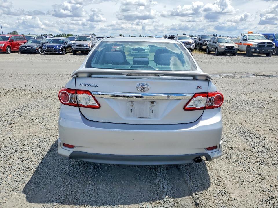2013 Toyota Corolla მანქანა იყიდება აუქციონზე, vin: 2T1BU4EE5DC954425, აუქციონის ნომერი: 55229776