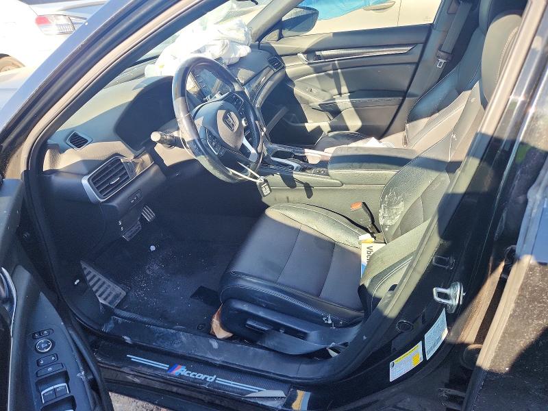 Продажа на аукционе авто 2018 Honda Accord, vin: 1HGCV1F30JA040985, номер лота: 52402056