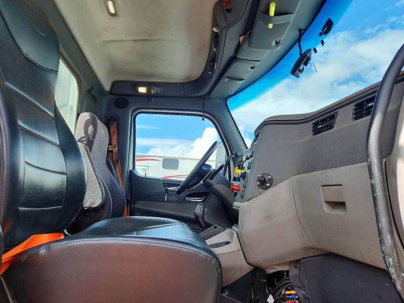 Продажа на аукционе авто 2016 Peterbilt 579, vin: 1XPBA48X8GD339864, номер лота: 53845676