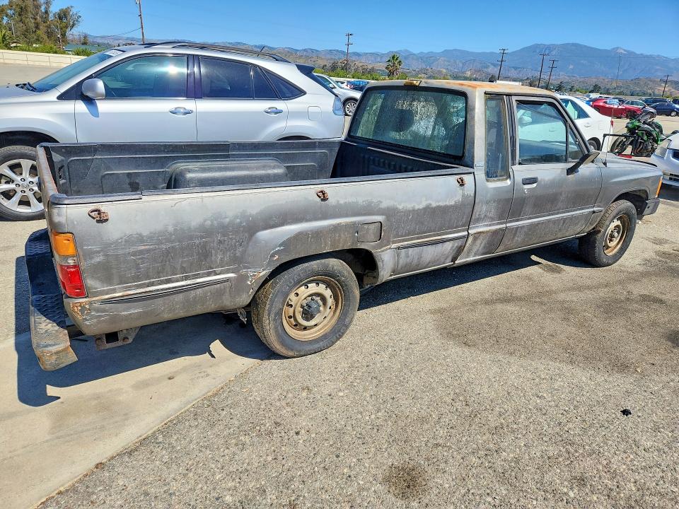 52456676 :رقم المزاد ، JT4RN70D1G0014617 vin ، 1986 Toyota Pickup مزاد بيع