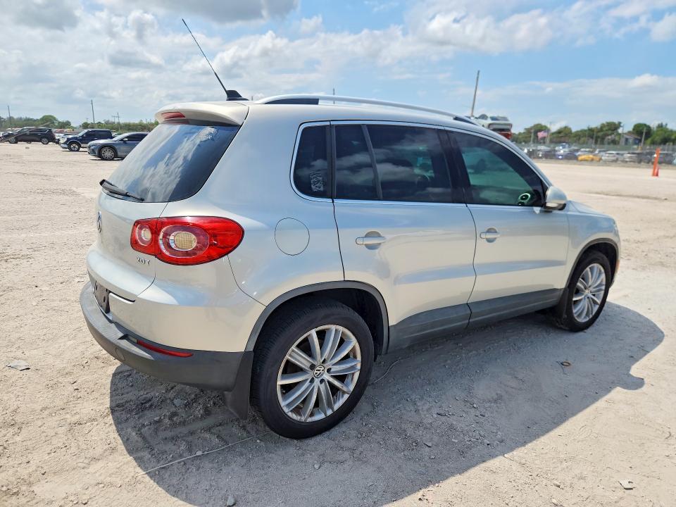 Продаж на аукціоні авто 2010 Volkswagen Tiguan, vin: WVGAV7AX0AW520963, номер лоту: 53833136