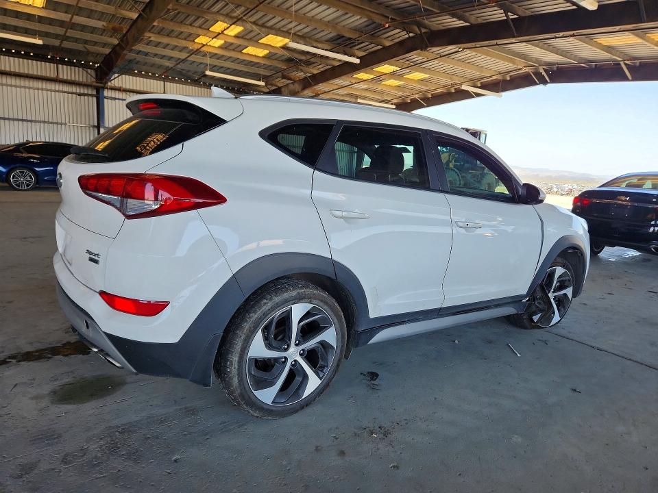 2018 Hyundai Tucson მანქანა იყიდება აუქციონზე, vin: KM8J3CAL4JU802952, აუქციონის ნომერი: 54479606