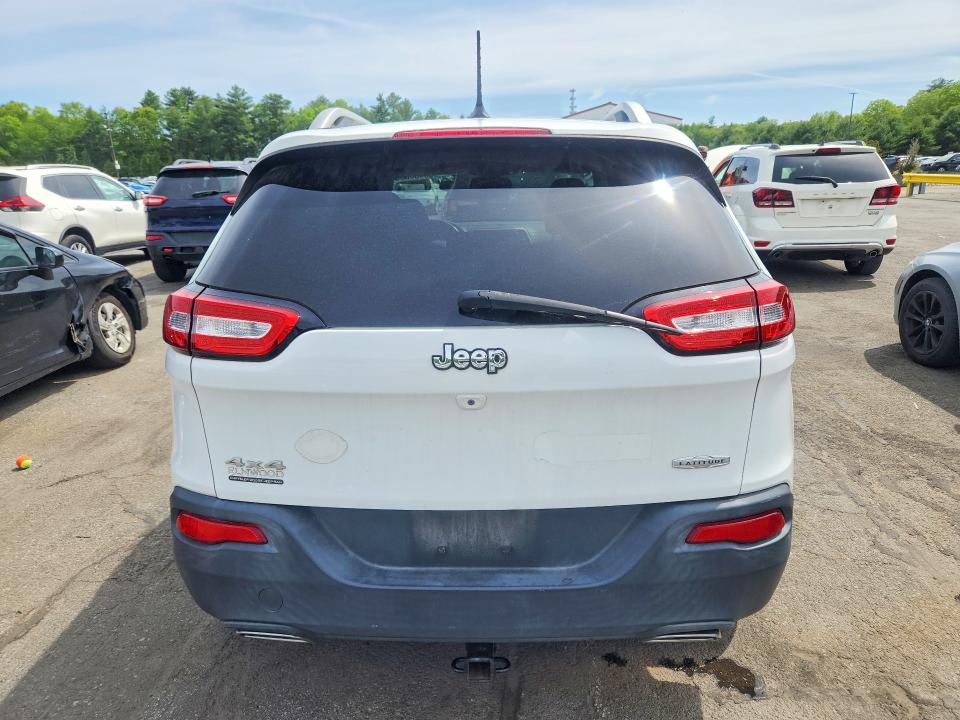 53436056 :رقم المزاد ، 1C4PJMCS0FW744932 vin ، 2015 Jeep Cherokee مزاد بيع