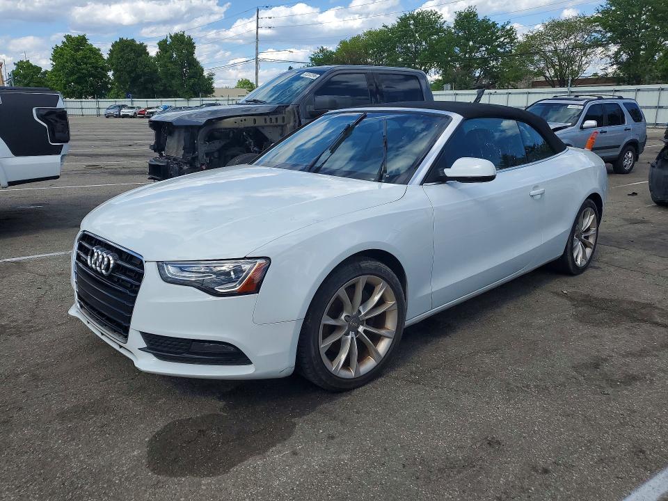 2014 Audi A5 მანქანა იყიდება აუქციონზე, vin: WAUCFAFH6EN004186, აუქციონის ნომერი: 52727146