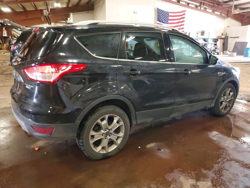 Продажа на аукционе авто 2015 Ford Escape, vin: 1FMCU9JXXFUB23139, номер лота: 52583196