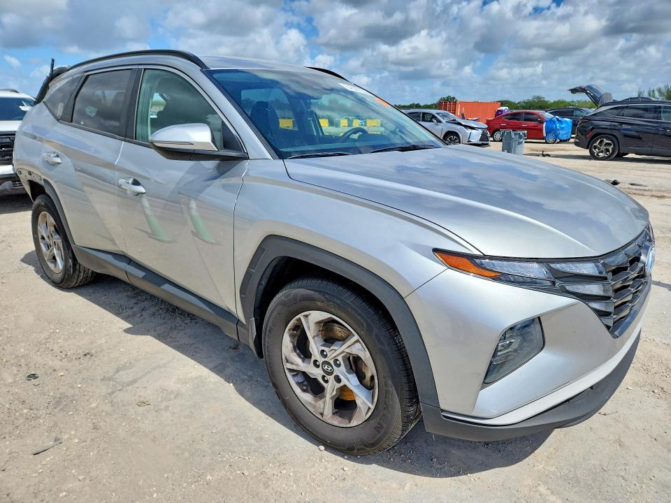 Продажа на аукционе авто 2022 Hyundai Tucson, vin: 5NMJB3AE7NH139785, номер лота: 54500126