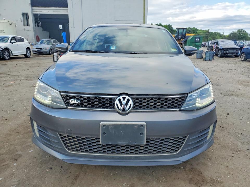 53379796 :رقم المزاد ، 3VW4A7AJ2DM221193 vin ، 2013 Volkswagen Jetta Gli مزاد بيع