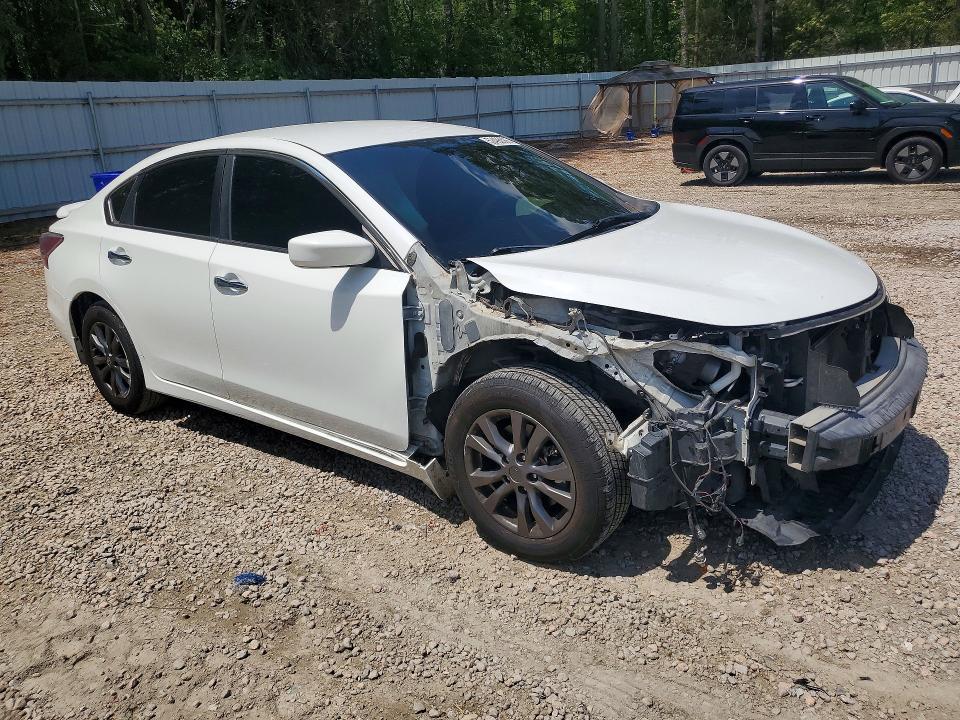 2015 Nissan Altima მანქანა იყიდება აუქციონზე, vin: 1N4AL3AP6FN393528, აუქციონის ნომერი: 52496566