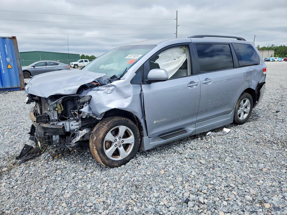Продажа на аукционе авто 2012 Toyota Sienna, vin: 5TDKK3DC4CS226357, номер лота: 53619826