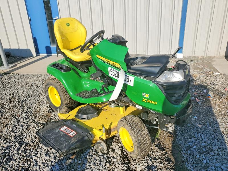 55207206 :رقم المزاد ، 1M0X390BANM131500 vin ، 2022 John Deere X390 مزاد بيع
