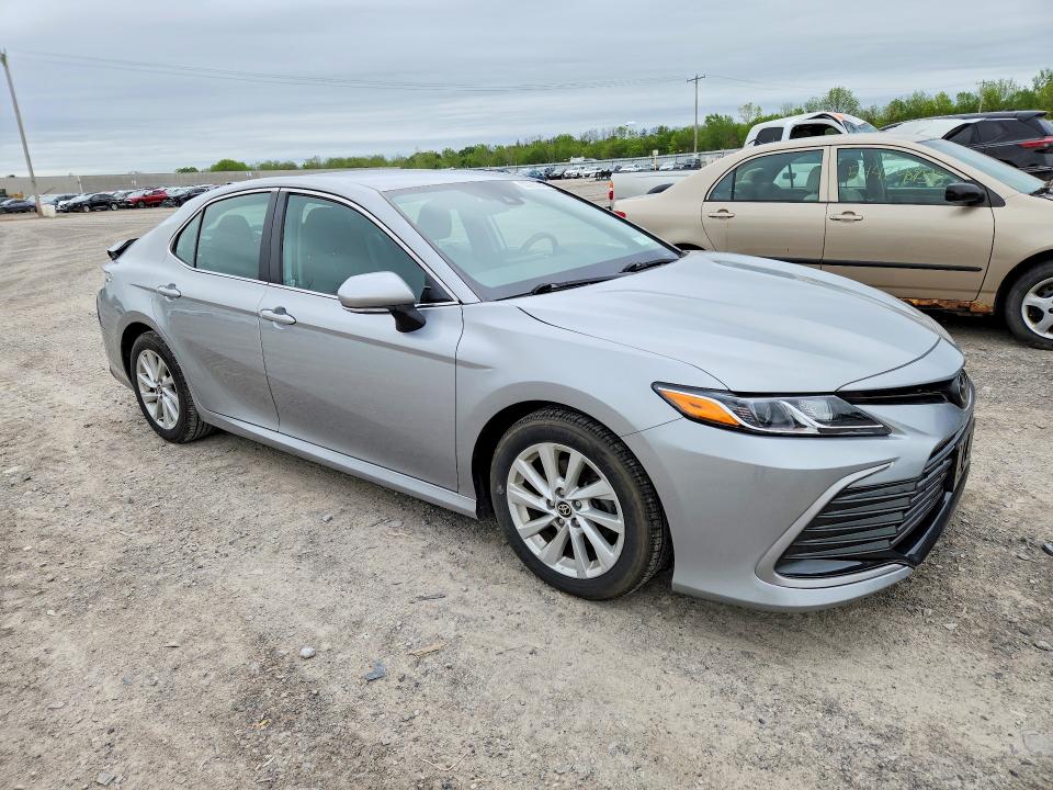 53985376 :رقم المزاد ، 4T1C11AK3PU122463 vin ، 2023 Toyota Camry مزاد بيع