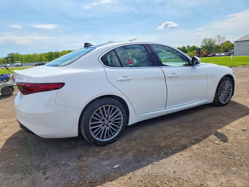 2021 Alfa Romeo Giulia მანქანა იყიდება აუქციონზე, vin: ZARFANBN8M7643793, აუქციონის ნომერი: 52545546