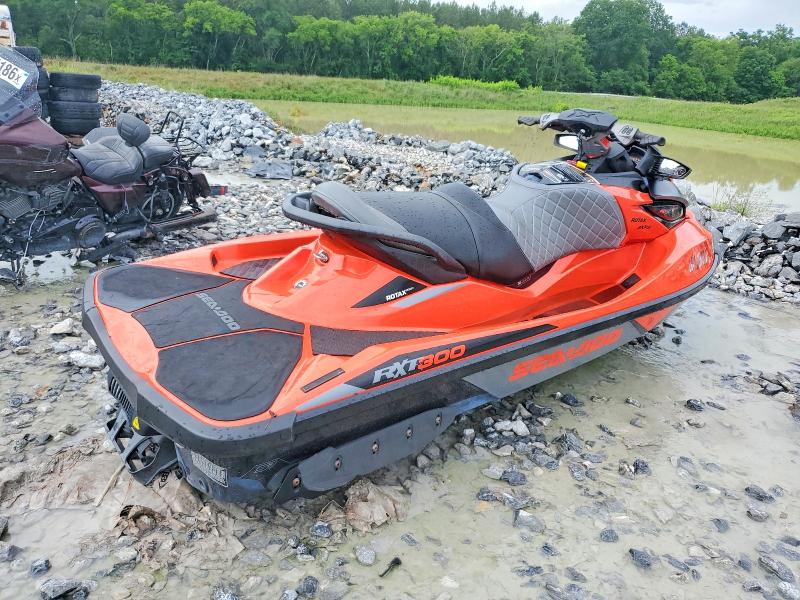 54641106 :رقم المزاد ، YDV08143A616 vin ، 2016 Sea-doo Rxt-x 300 مزاد بيع