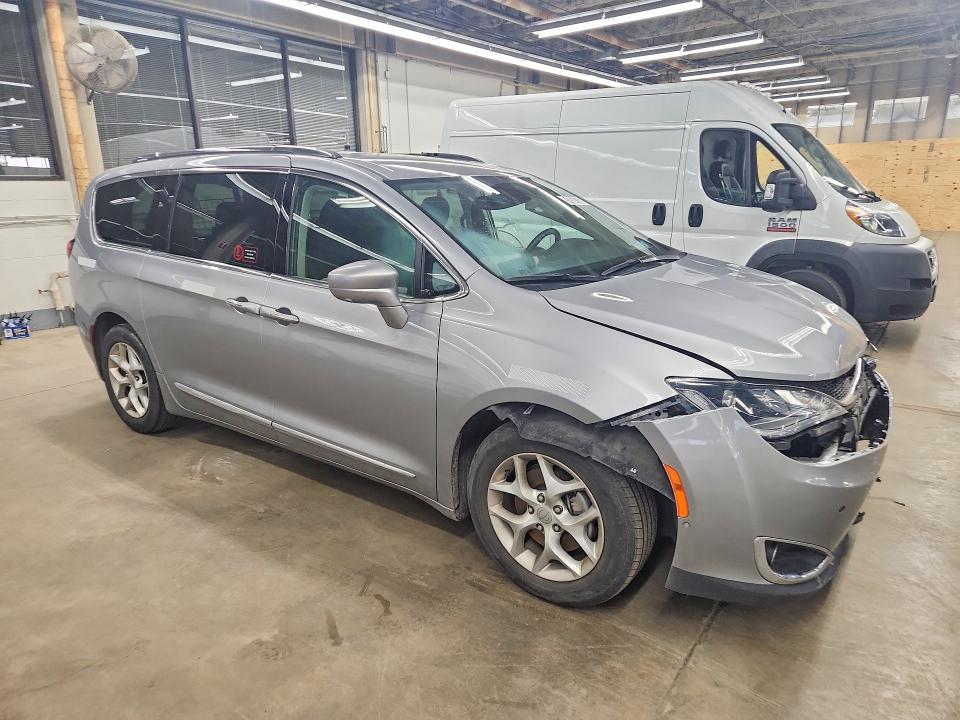 Продаж на аукціоні авто 2020 Chrysler Pacifica, vin: 2C4RC1BG6LR121124, номер лоту: 51834756