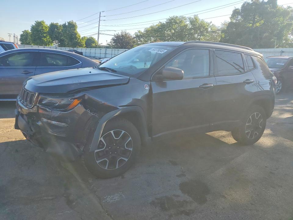 53378046 :رقم المزاد ، 3C4NJDDB4KT775798 vin ، 2019 Jeep Compass مزاد بيع