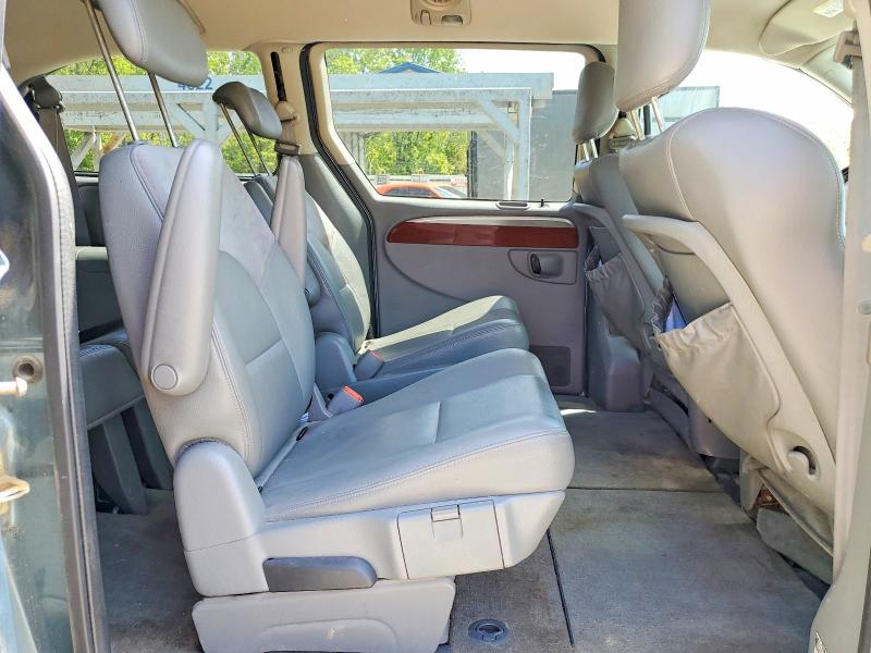 Продажа на аукционе авто 2005 Chrysler Town & Country, vin: 2C8GP64L15R393679, номер лота: 51682646
