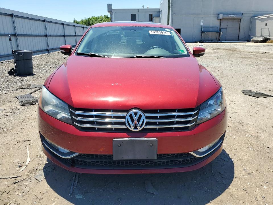 54963036 :رقم المزاد ، 1VWCV7A38FC088378 vin ، 2015 Volkswagen Passat مزاد بيع