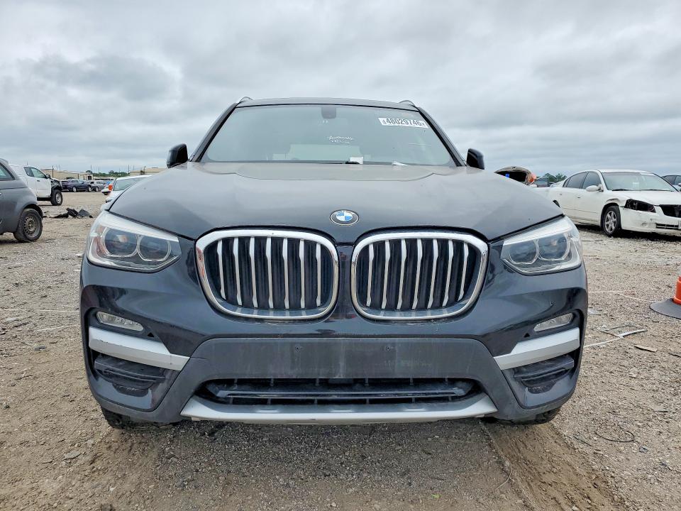 48029746 :رقم المزاد ، 5UXTR9C50JLC80079 vin ، 2018 Bmw X3 مزاد بيع