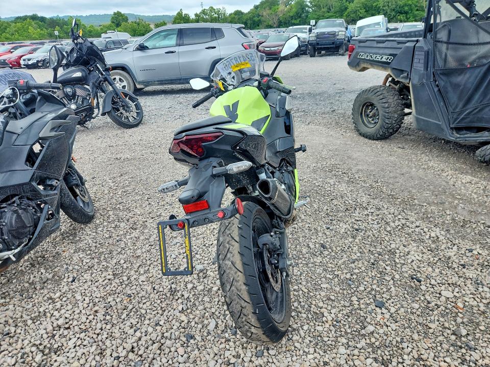 52418766 :رقم المزاد ، ML5EXGJ10TDA81349 vin ، 2026 Kawasaki Ex500 مزاد بيع