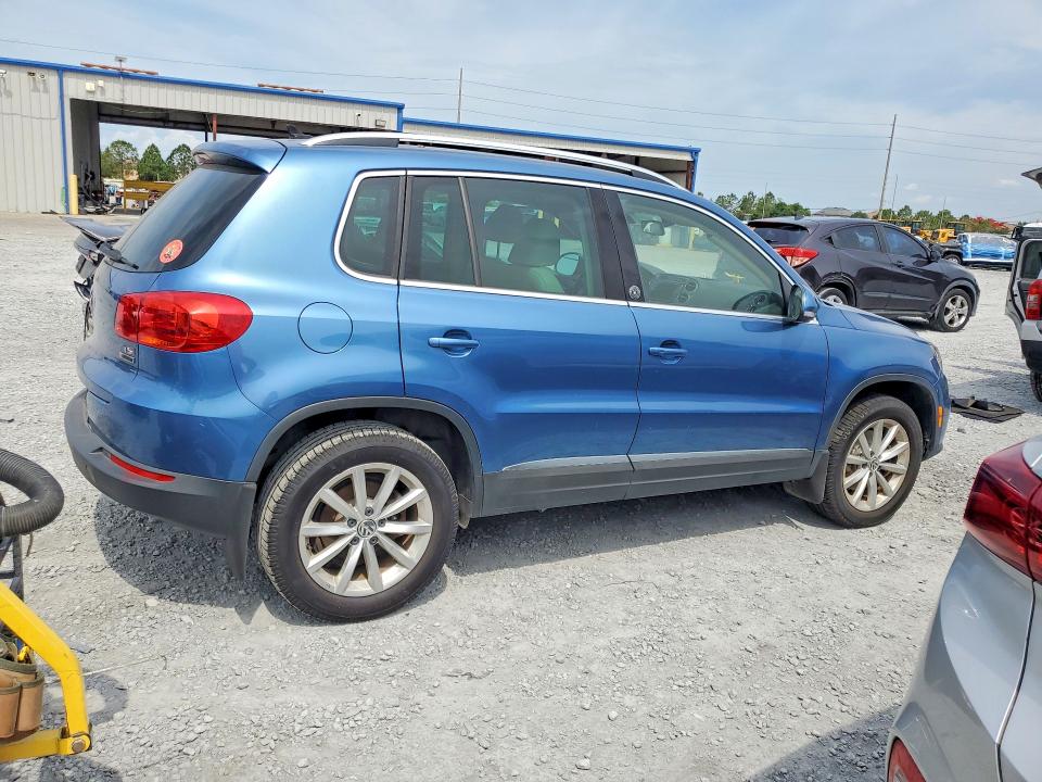 2017 Volkswagen Tiguan მანქანა იყიდება აუქციონზე, vin: WVGSV7AX4HW506952, აუქციონის ნომერი: 53035676
