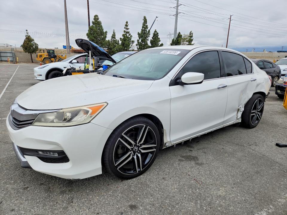 53818206 :رقم المزاد ، 1HGCR2F57HA100573 vin ، 2017 Honda Accord مزاد بيع