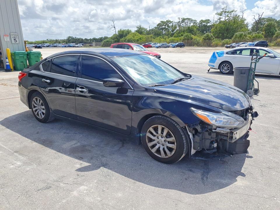 Продажа на аукционе авто 2017 Nissan Altima, vin: 1N4AL3AP3HC155439, номер лота: 54119076