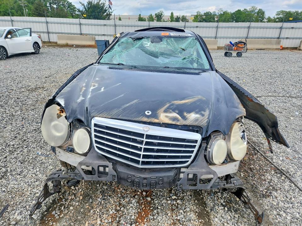 53080626 :رقم المزاد ، WDBUF56X09B389160 vin ، 2009 Mercedes-benz E مزاد بيع