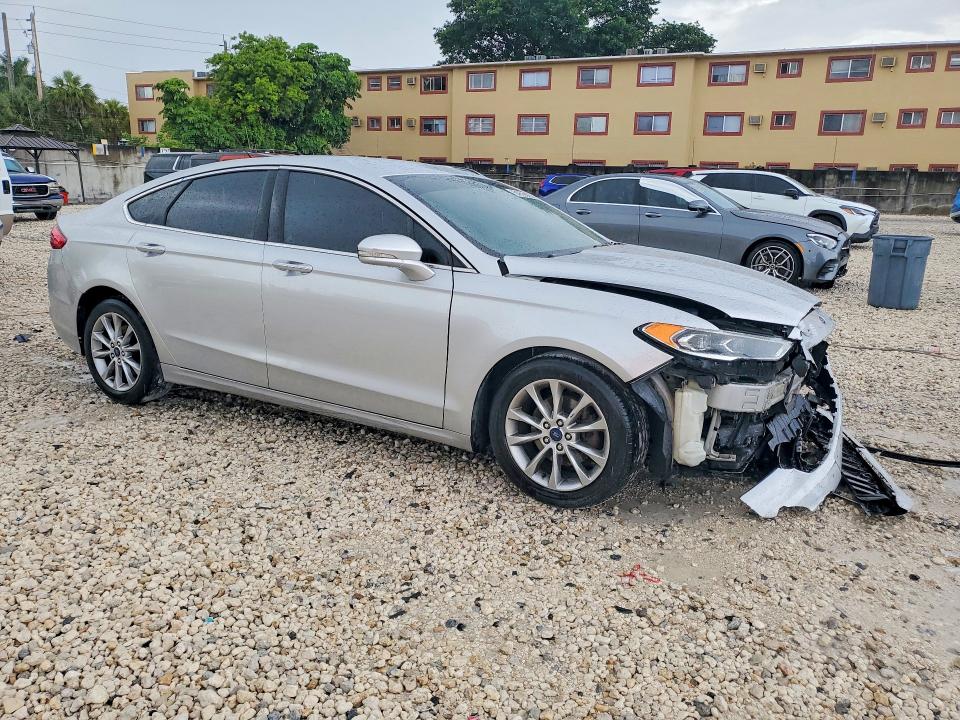 54658346 :رقم المزاد ، 3FA6P0HD4HR136257 vin ، 2017 Ford Fusion مزاد بيع