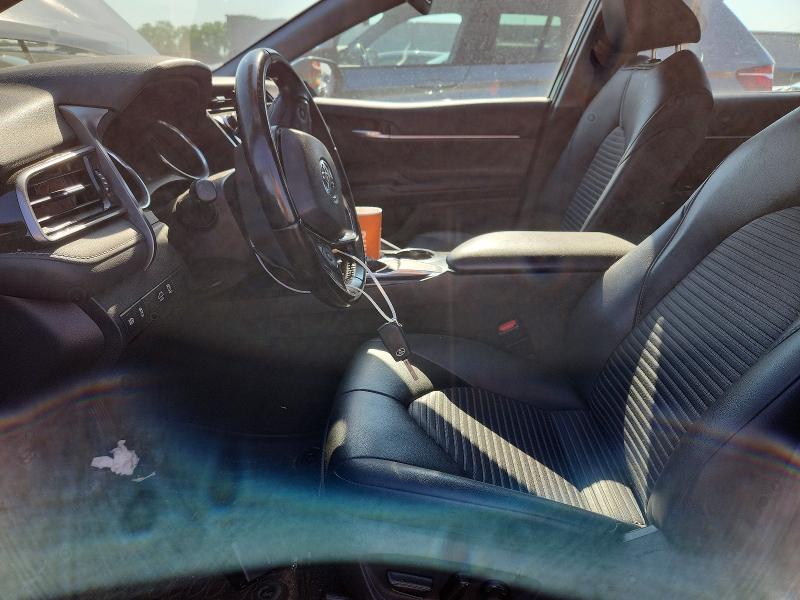 54091756 :رقم المزاد ، 4T1B11HK4KU250835 vin ، 2019 Toyota Camry مزاد بيع