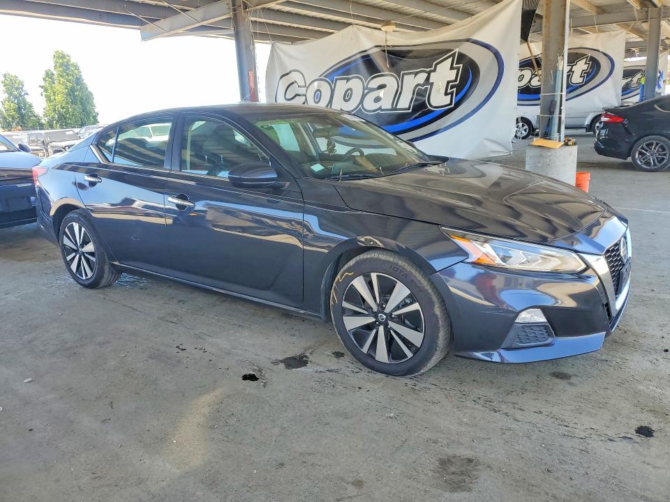 53428926 :رقم المزاد ، 1N4BL4DV3MN326273 vin ، 2021 Nissan Altima مزاد بيع