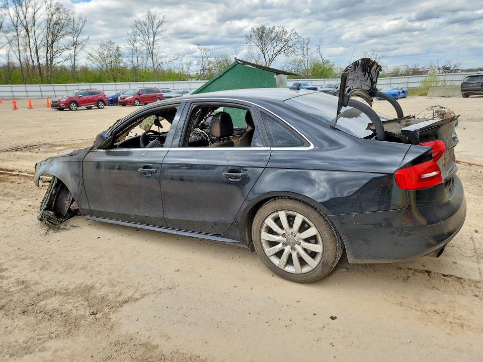 51915076 :رقم المزاد ، WAUBFAFL2FN009743 vin ، 2015 Audi A4 مزاد بيع