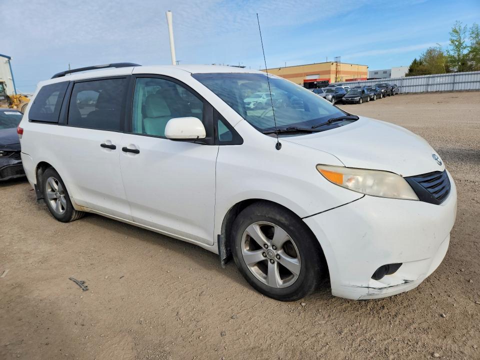 54777286 :رقم المزاد ، 5TDZK3DCXDS298485 vin ، 2013 Toyota Sienna مزاد بيع