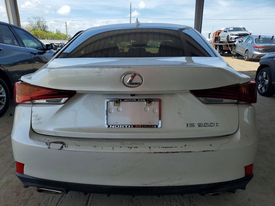 Продажа на аукционе авто 2017 Lexus Is, vin: JTHBA1D28H5060242, номер лота: 52655496