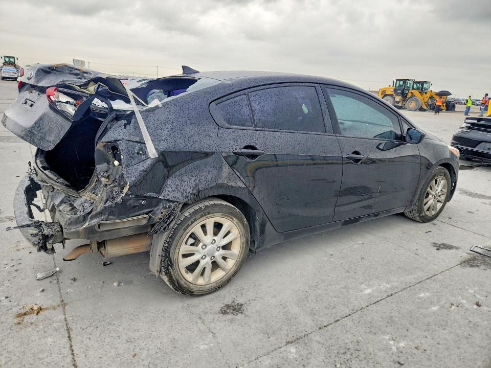 2017 Kia Forte მანქანა იყიდება აუქციონზე, vin: 3KPFL4A72HE067660, აუქციონის ნომერი: 54477766