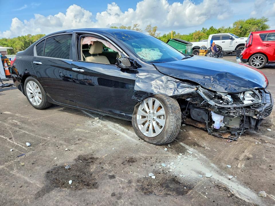 55020016 :رقم المزاد ، 1HGCR2F82FA248069 vin ، 2015 Honda Accord مزاد بيع