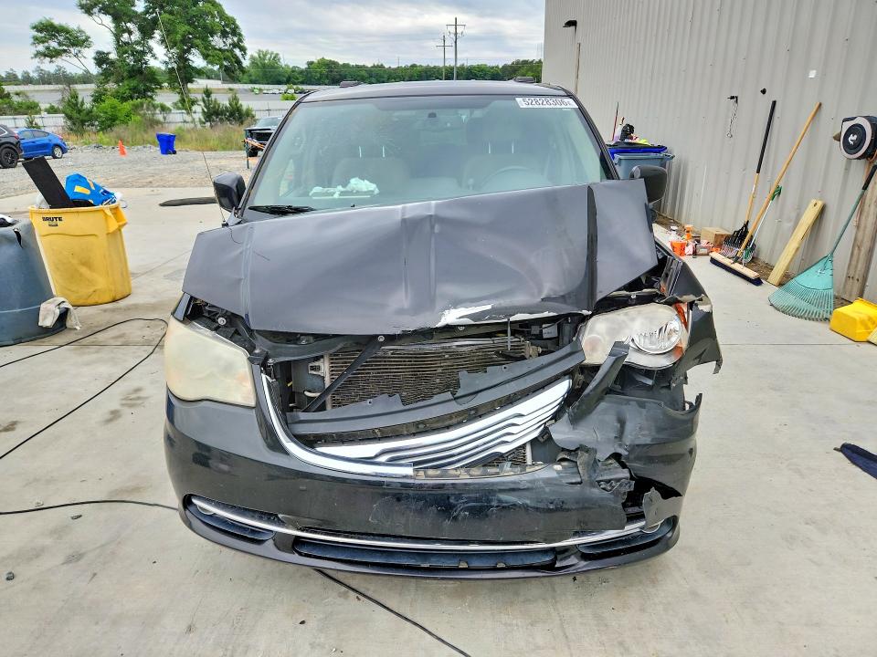 2014 Chrysler Town & Country მანქანა იყიდება აუქციონზე, vin: 2C4RC1BG5ER372154, აუქციონის ნომერი: 52828306
