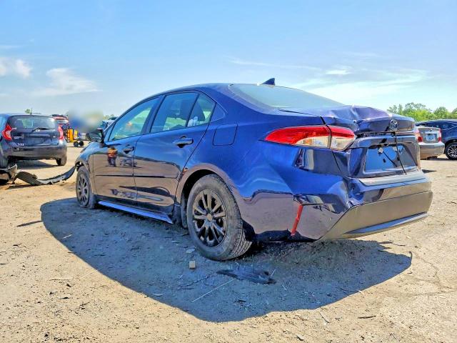 53994706 :رقم المزاد ، JTDEAMDE5NJ056176 vin ، 2022 Toyota Corolla مزاد بيع